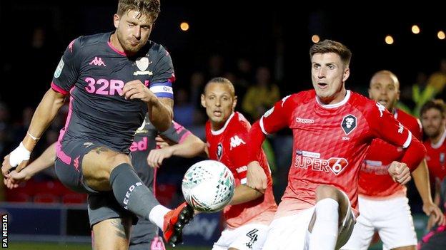 Salford City vs Leeds United (02:00 &#8211; 30/08) | Xem lại trận đấu