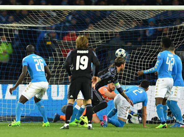 Napoli vs Real Madrid (02:00 &#8211; 04/10) | Xem lại trận đấu