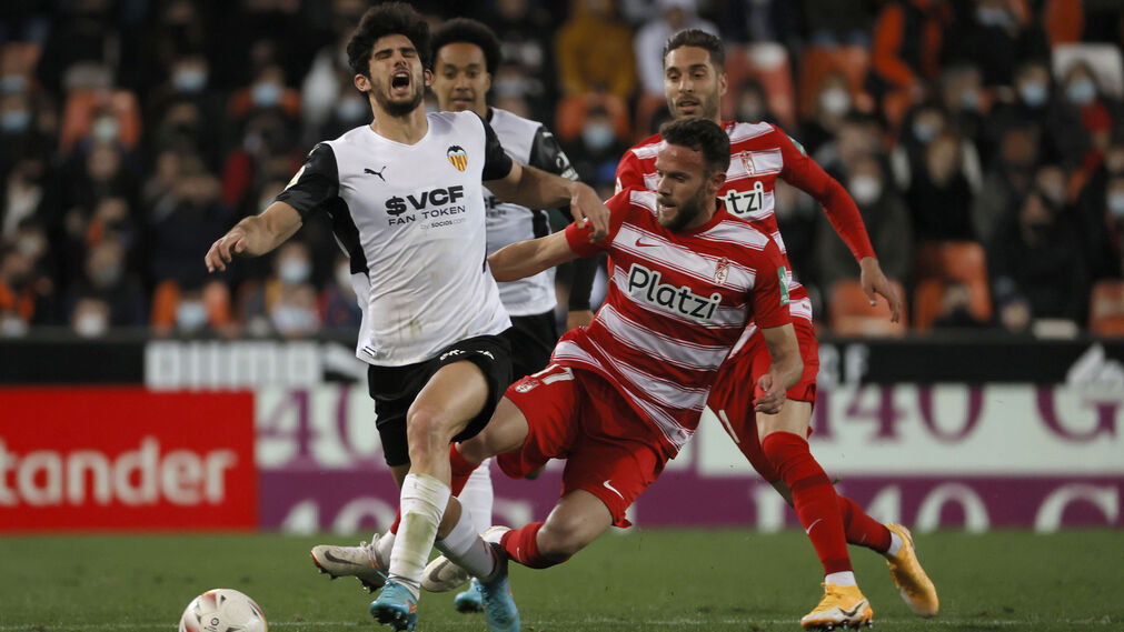 Valencia vs Granada CF (22:15 &#8211; 05/11) | Xem lại trận đấu