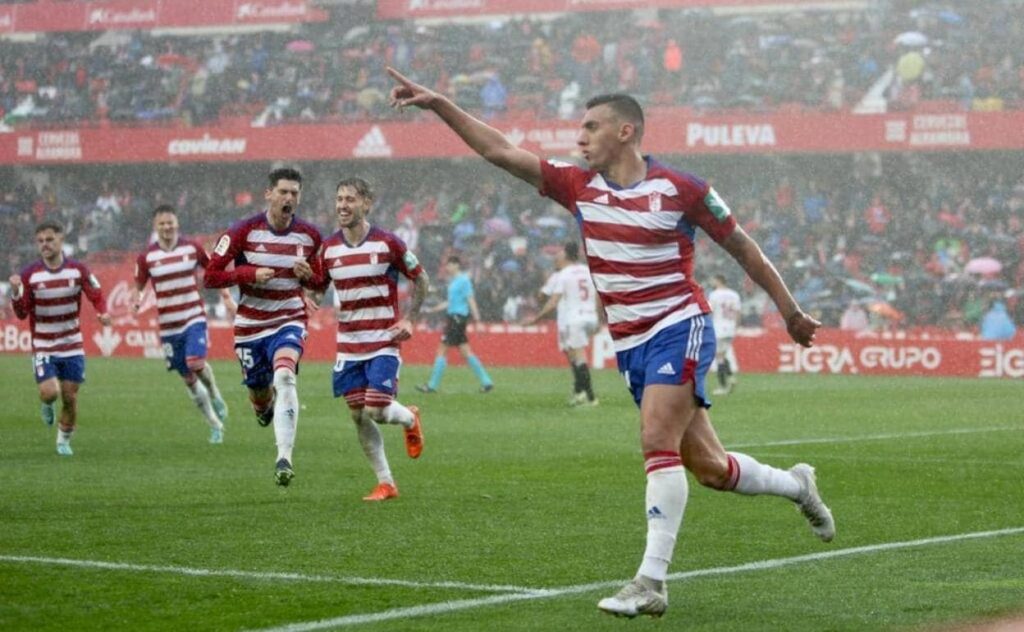 Nhận định soi kèo Granada vs Cartagena lúc 01h00 ngày 18/12/2024 nhan-dinh-soi-keo-granada-vs-cartagena-luc-01h00-ngay-18-12-2024-1