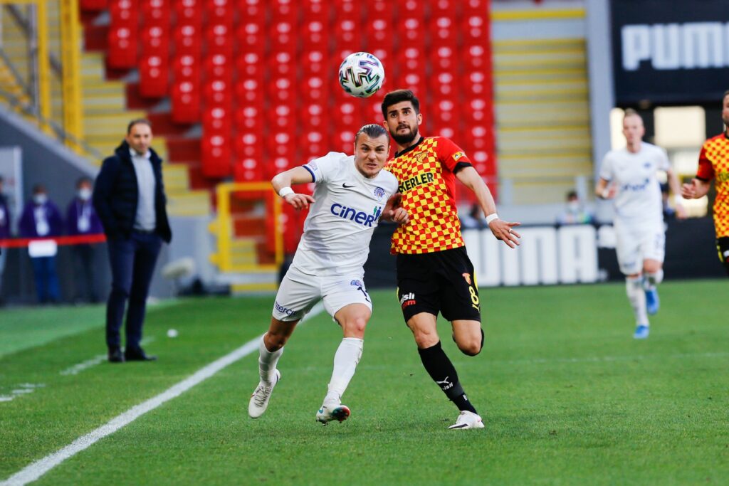 Nhận định soi kèo Goztepe vs Kasimpasa lúc 00h00 ngày 14/1/2025 nhan-dinh-soi-keo-goztepe-vs-kasimpasa-luc-00h00-ngay-14-1-2025-1