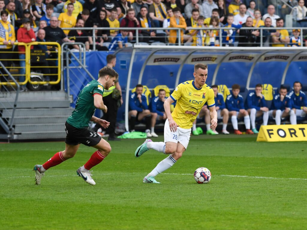 Nhận định soi kèo Motor Lublin vs GKS Katowice lúc 01h00 ngày 25/2/2025 nhan-dinh-soi-keo-motor-lublin-vs-gks-katowice-luc-01h00-ngay-25-2-2025-1