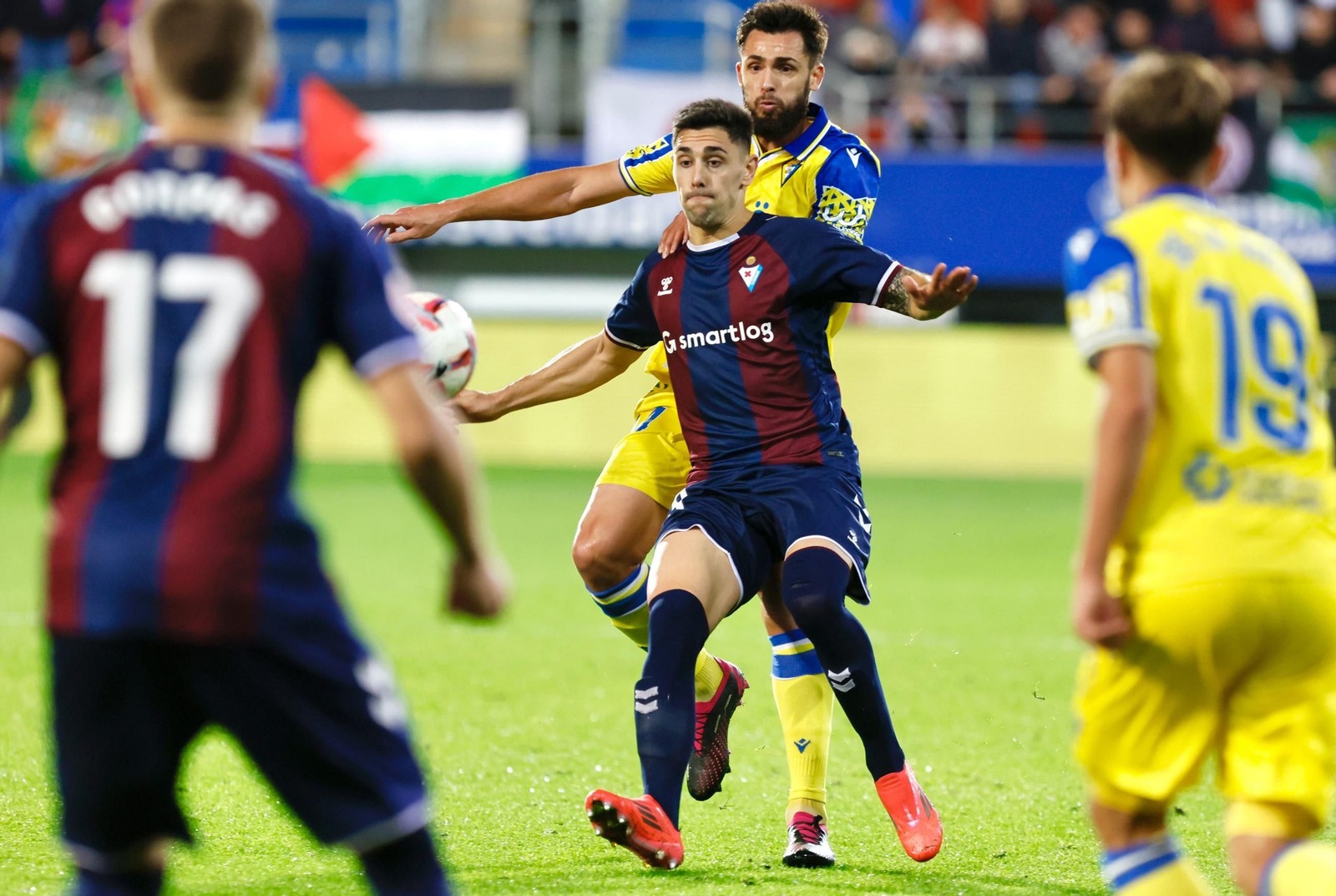 Nhận định soi kèo Cadiz vs Eibar lúc 01h30 ngày 1/4/2025