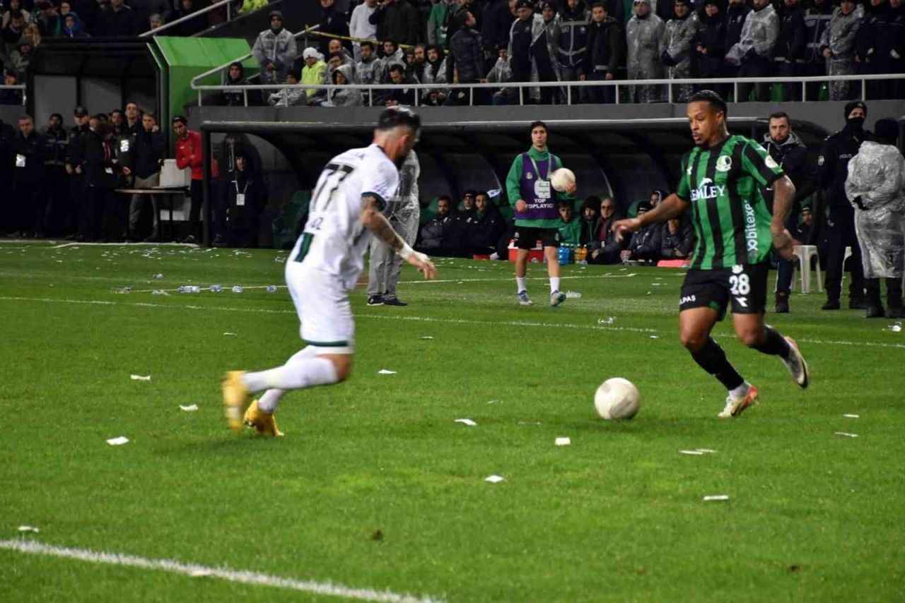 Nhận định soi kèo Kocaelispor vs Sakaryaspor lúc 0h00 ngày 1/4/2025