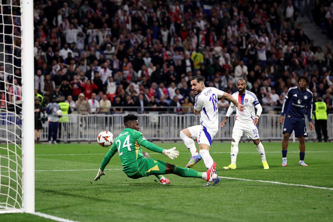 Lyon vs Manchester United (02:00 &#8211; 11/04) | Xem lại trận đấu