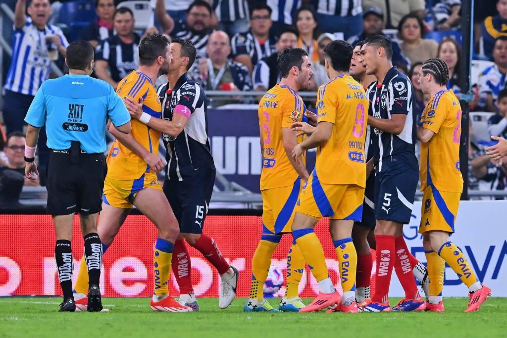 Nhận định soi kèo Pachuca vs Tigres lúc 08h30 ngày 16/4/2025 nhan-dinh-soi-keo-pachuca-vs-tigres-luc-08h30-ngay-16-4-2025-1