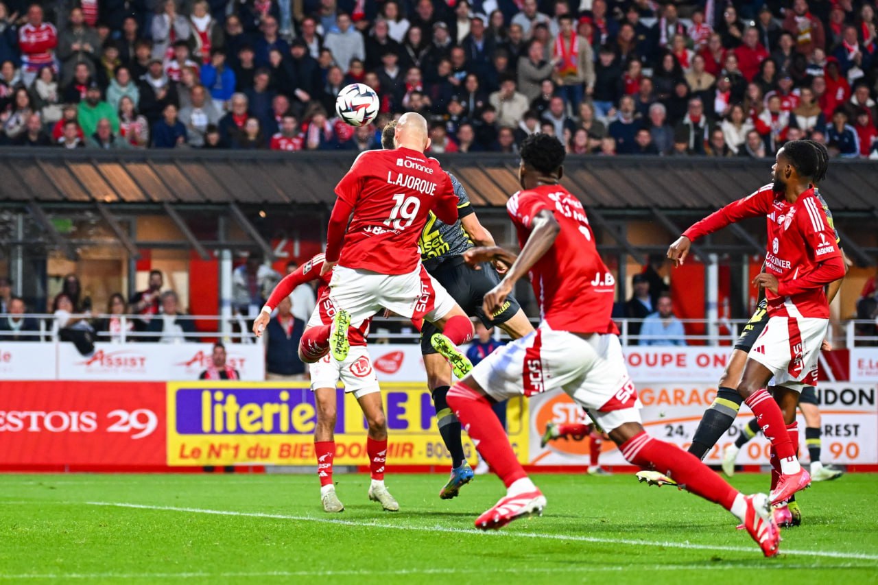 Brest vs LOSC Lille (02:00 &#8211; 11/05) | Xem lại trận đấu