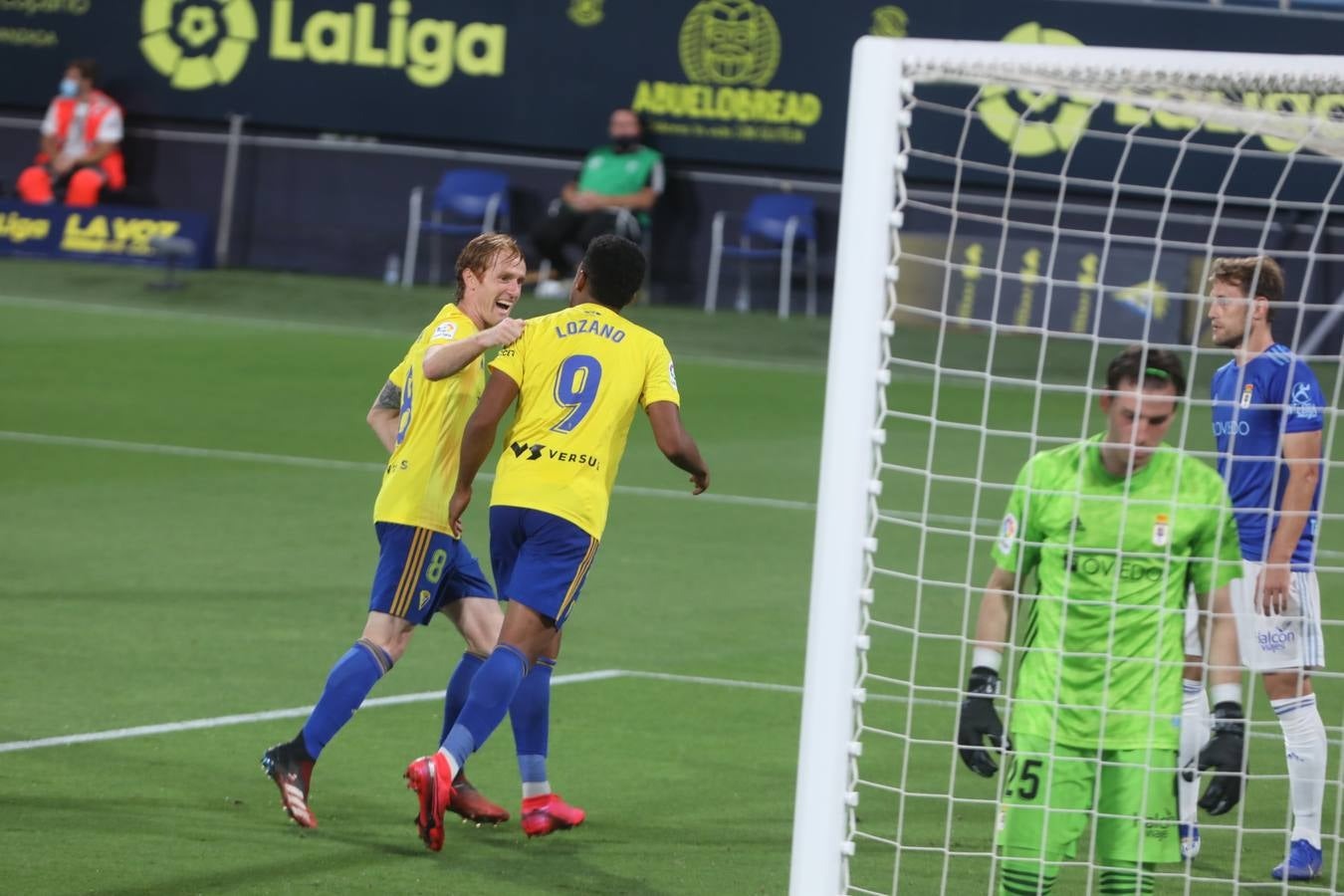 Nhận định soi kèo Oviedo vs Cadiz lúc 23h30 ngày 1/6/2025